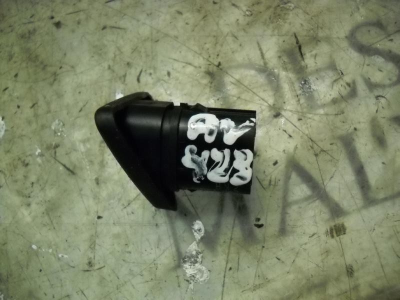 Recambio de warning para ford fiesta (cbk) ghia referencia OEM IAM   