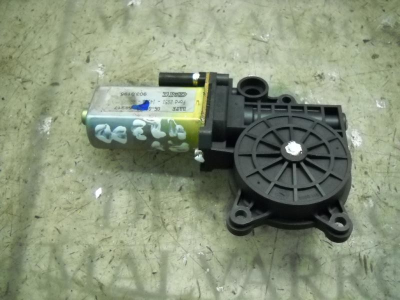 Recambio de motor elevalunas delantero derecho para ford fiesta (cbk) ghia referencia OEM IAM   