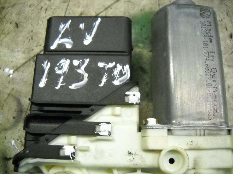 Recambio de motor elevalunas trasero derecho para seat leon (1m1) signo referencia OEM IAM   