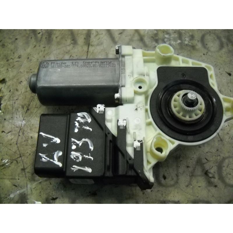 Recambio de motor elevalunas trasero izquierdo para seat leon (1m1) signo referencia OEM IAM   