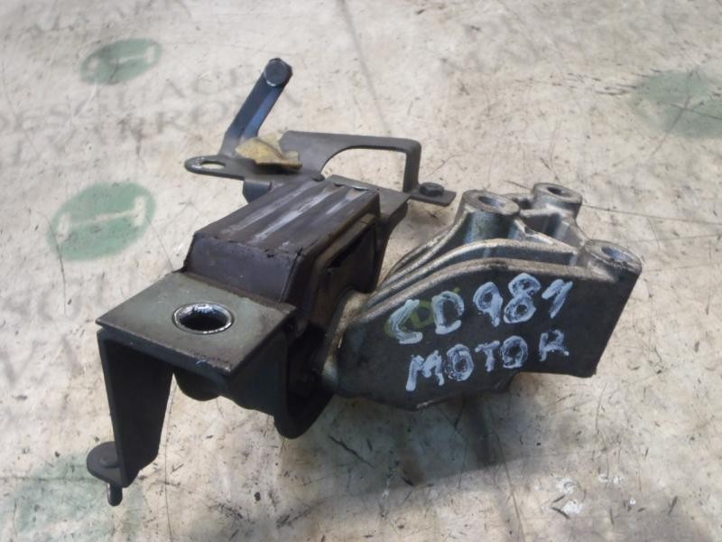 Recambio de soporte motor para fiat punto berlina (188) 1.3 16v multijet feel referencia OEM IAM 51757886  