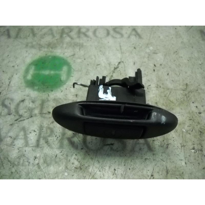 Recambio de maneta porton para renault megane i classic (la0) 1.9 dti diesel cat referencia OEM IAM   