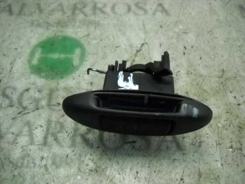 Recambio de maneta porton para renault megane i classic (la0) 1.9 dti diesel cat referencia OEM IAM   