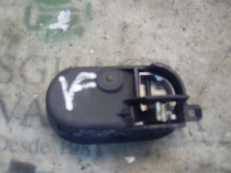 Recambio de maneta interior delantera izquierda para ford fiesta (cbk) trend referencia OEM IAM   