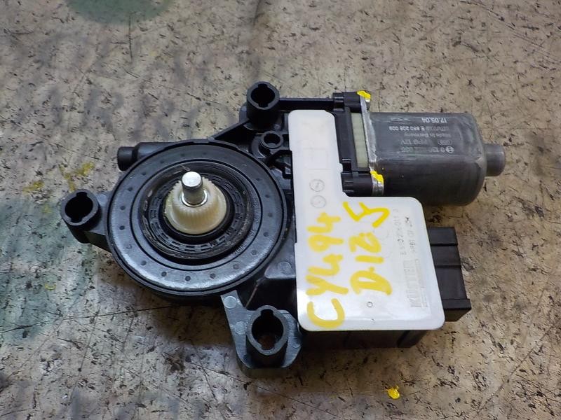 Recambio de motor elevalunas delantero izquierdo para seat ibiza (kj1) style referencia OEM IAM 2Q1959881  