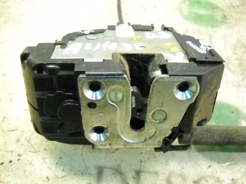 Recambio de cerradura puerta delantera derecha para nissan micra (k12e) acenta referencia OEM IAM   