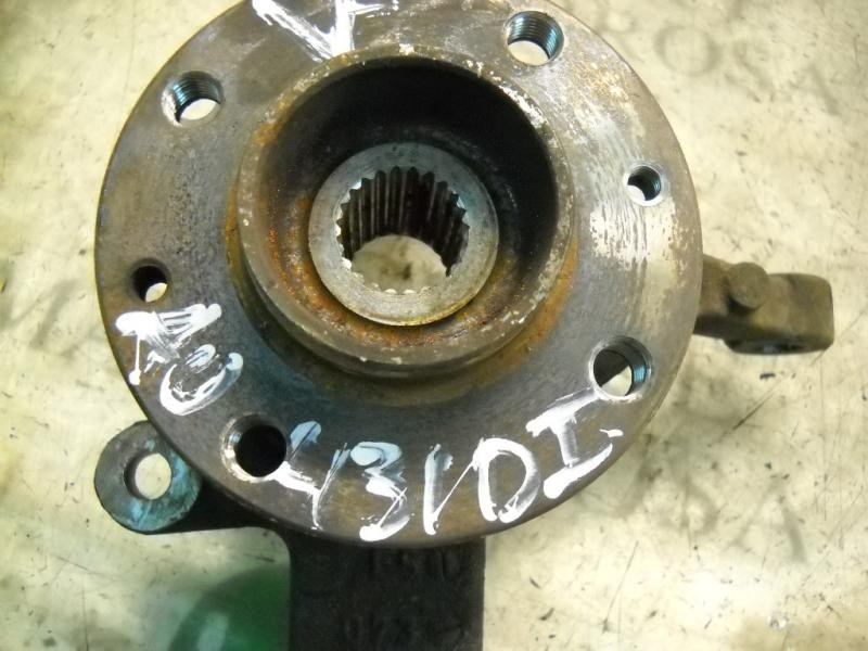 Recambio de mangueta delantera izquierda para nissan micra (k12e) acenta referencia OEM IAM   