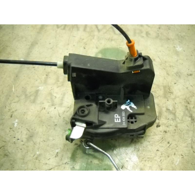 Recambio de cerradura puerta delantera derecha para opel combo (corsa c) familiar referencia OEM IAM   