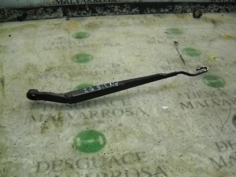 Recambio de brazo limpia delantero izquierdo para nissan primera berlina (p12) visia referencia OEM IAM   