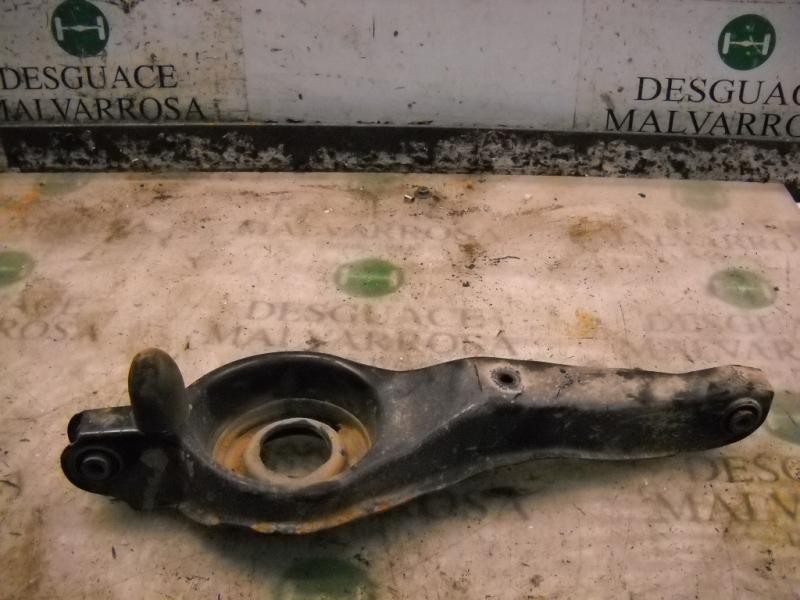 Recambio de brazo suspension inferior trasero derecho para ford focus berlina (cap) ghia referencia OEM IAM   