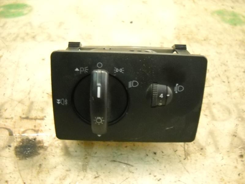 Recambio de mando luces para ford focus berlina (cap) ghia referencia OEM IAM   
