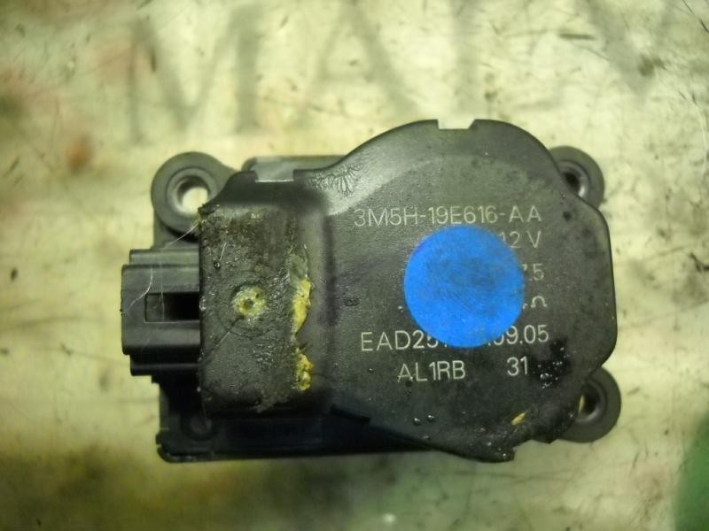 Recambio de motor apertura trampillas climatizador para ford focus berlina (cap) ghia referencia OEM IAM   