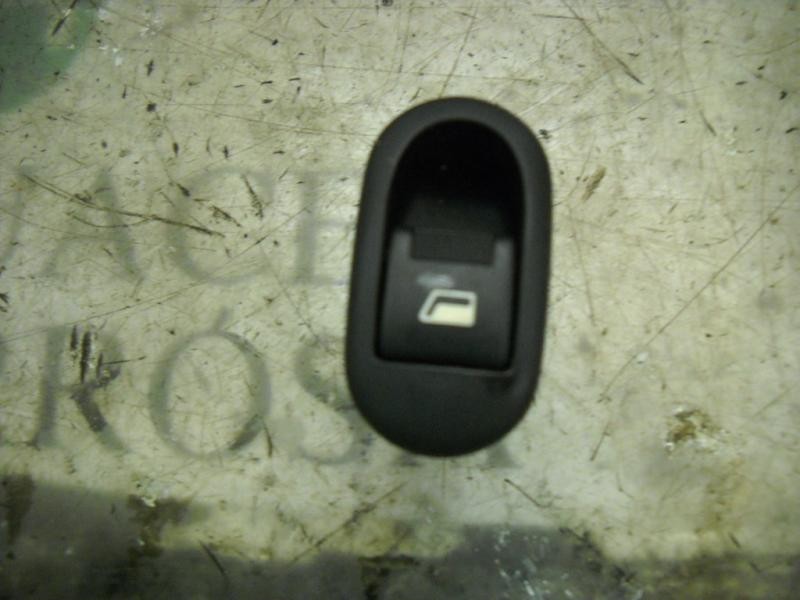 Recambio de mando elevalunas delantero derecho para citroën c3 1.4 hdi referencia OEM IAM   