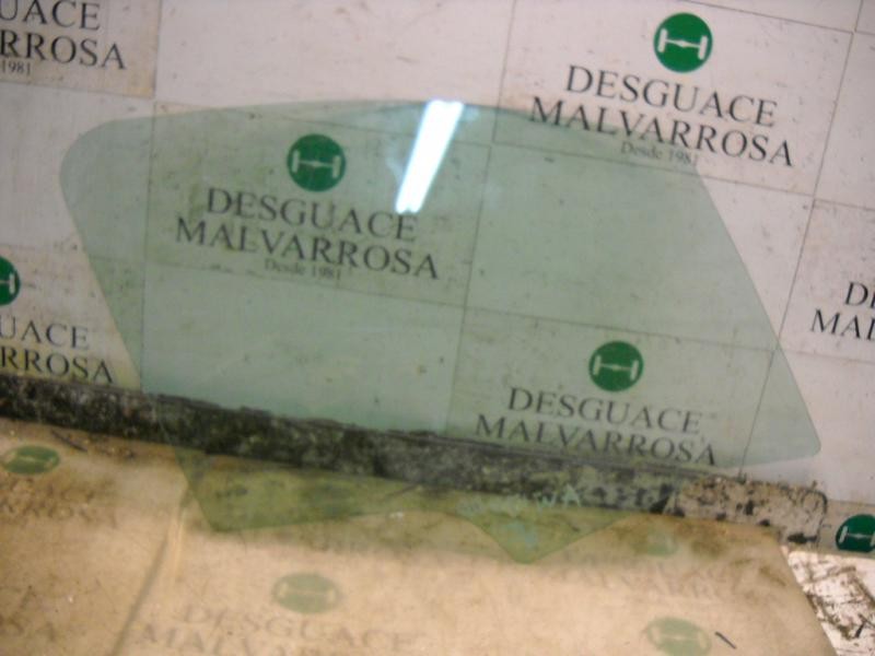 Recambio de cristal puerta delantero derecho para citroën c3 1.4 hdi referencia OEM IAM   