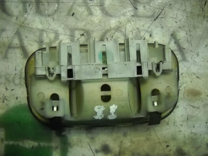 Recambio de piloto interior para citroën c5 berlina 2.0 hdi premier referencia OEM IAM   