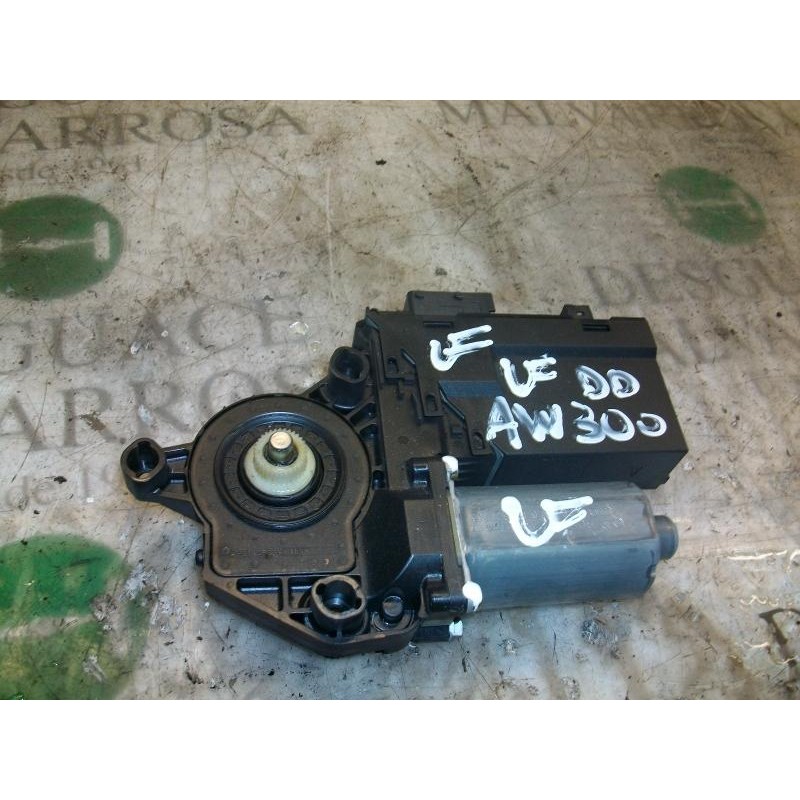 Recambio de motor elevalunas delantero derecho para peugeot 307 (s1) xr referencia OEM IAM   