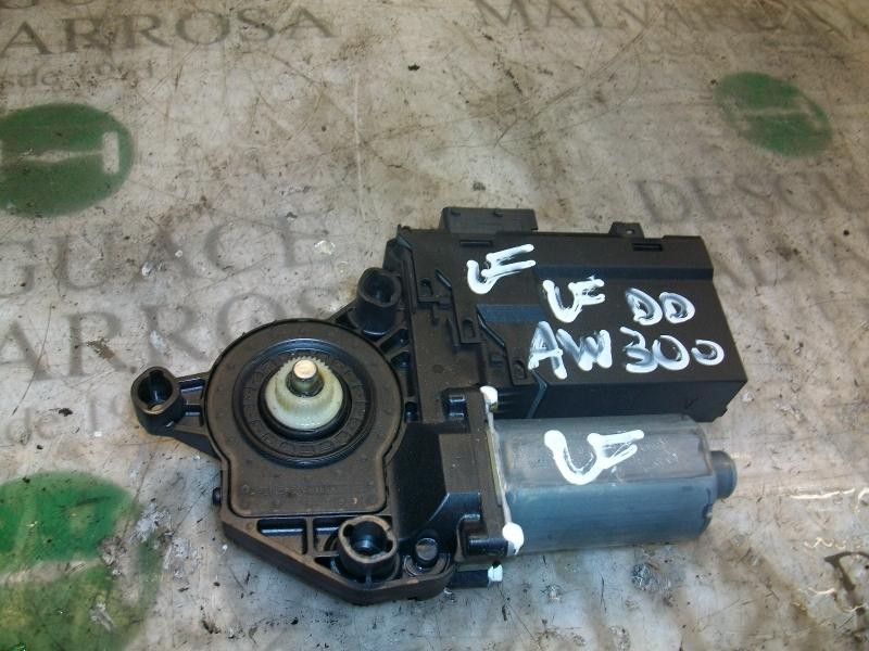 Recambio de motor elevalunas delantero derecho para peugeot 307 (s1) xr referencia OEM IAM   