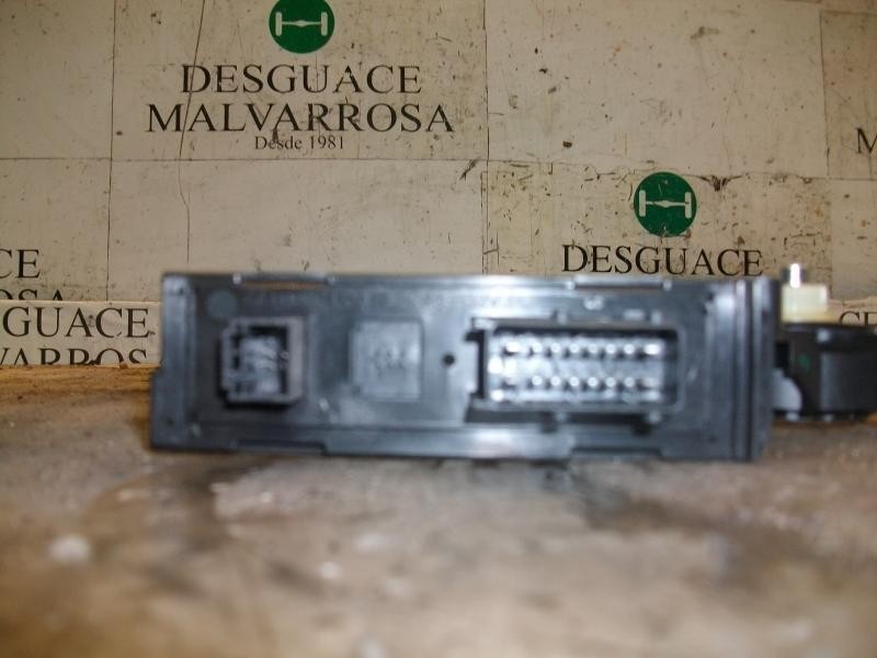 Recambio de motor elevalunas delantero derecho para peugeot 307 (s1) xr referencia OEM IAM   