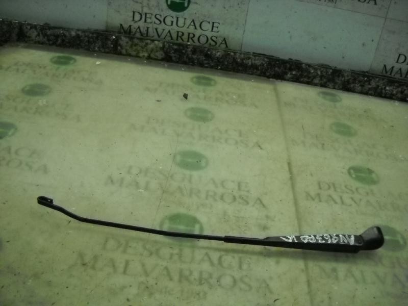 Recambio de brazo limpia delantero derecho para renault clio ii fase ii (b/cb0) authentique referencia OEM IAM   