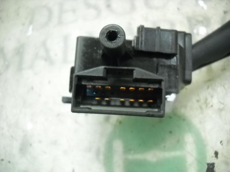 Recambio de mando limpia para kia carens (un) 2.0 crdi referencia OEM IAM 934201D100  