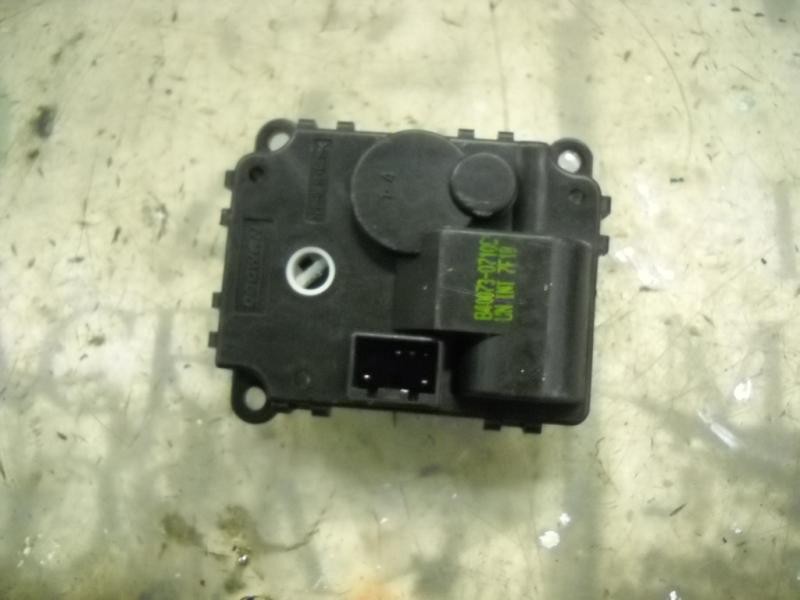 Recambio de motor apertura trampillas climatizador para kia carens (un) 2.0 crdi referencia OEM IAM 971251D000  