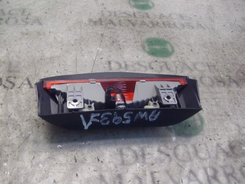 Recambio de piloto trasero central para hyundai getz (tb) 1.1 gl referencia OEM IAM 927501C000  