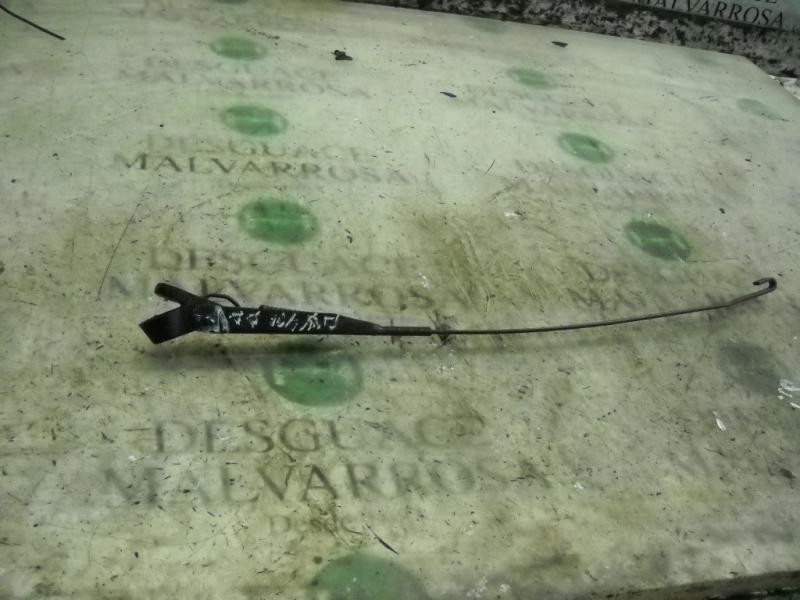Recambio de brazo limpia delantero derecho para opel corsa c sport referencia OEM IAM   