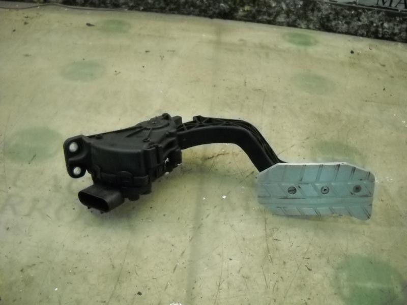 Recambio de potenciometro pedal para ford fiesta (cbk) ghia referencia OEM IAM   