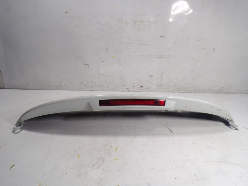 Recambio de aleron trasero para renault clio iv 1.5 dci diesel fap referencia OEM IAM 960307284R  