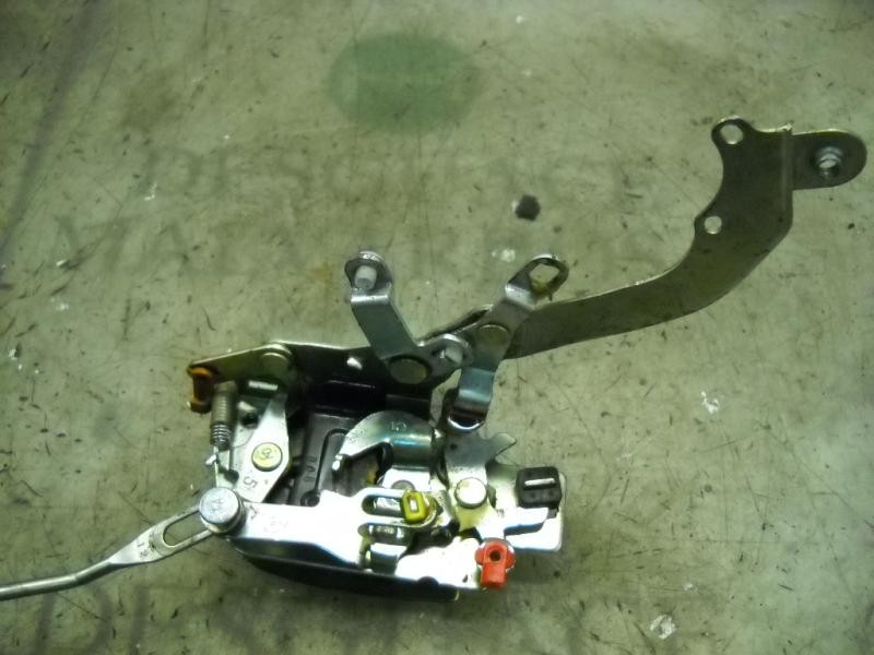 Recambio de cerradura puerta delantera derecha para suzuki ignis rg (fh) special edition (3-ptas.) referencia OEM IAM   