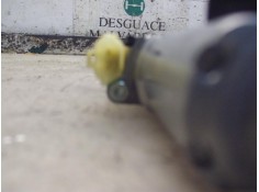 Recambio de motor elevalunas trasero derecho para kia carens (un) 2.0 crdi referencia OEM IAM 834601D000   2