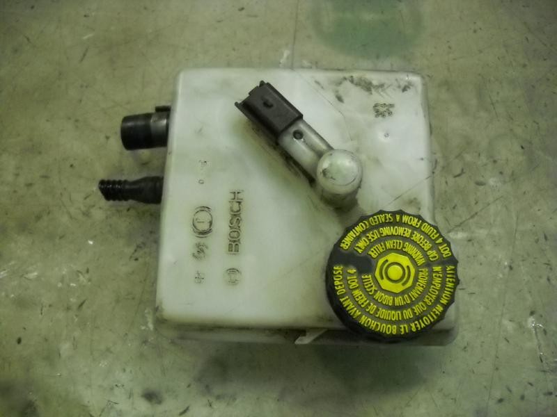 Recambio de deposito servo para citroën xsara picasso 1.6 hdi 110 fap exclusive referencia OEM IAM   