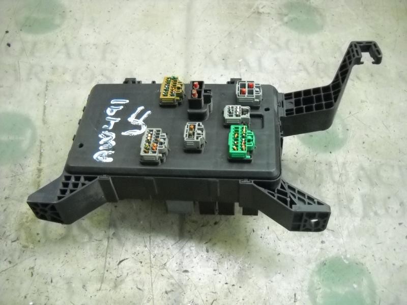 Recambio de caja reles / fusibles para ford mondeo berlina (ge) ambiente referencia OEM IAM   