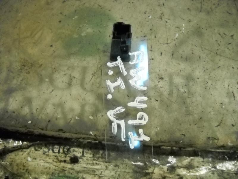 Recambio de mando elevalunas trasero izquierdo para ford mondeo berlina (ge) ambiente referencia OEM IAM   