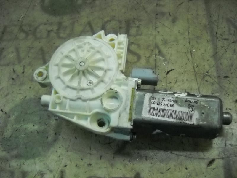 Recambio de motor elevalunas delantero izquierdo para peugeot 307 (s1) xr referencia OEM IAM   