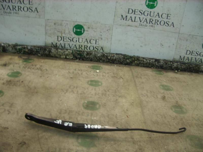 Recambio de brazo limpia delantero derecho para fiat punto berlina (188) referencia OEM IAM 735278792  