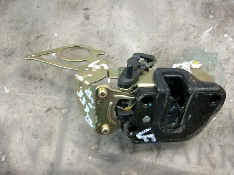 Recambio de cerradura puerta trasera derecha para hyundai matrix (fc) 1.6 gls referencia OEM IAM 8142017100  