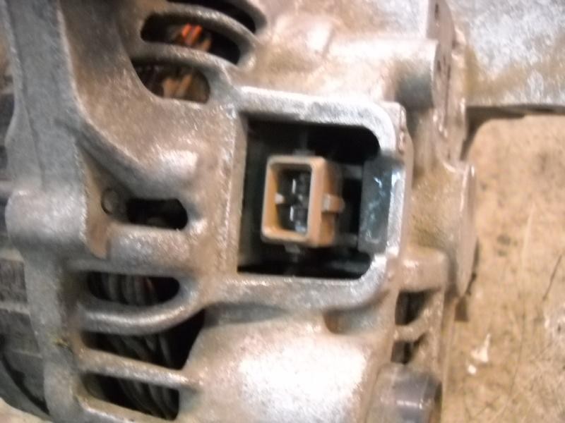 Recambio de alternador para ford fiesta berlina 1.25 16v cat referencia OEM IAM   