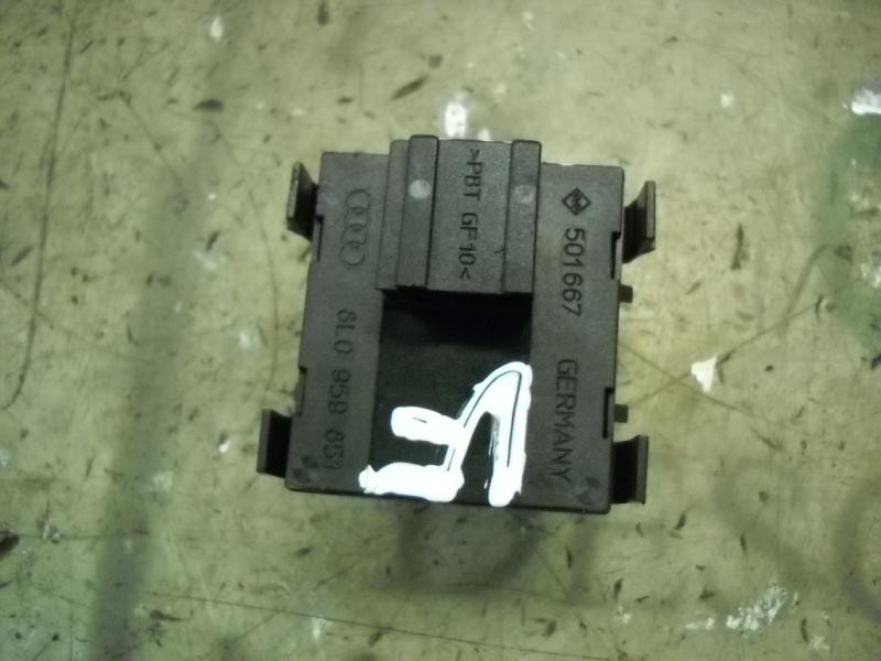 Recambio de mando elevalunas delantero izquierdo para audi a3 (8l) 1.9 tdi referencia OEM IAM   