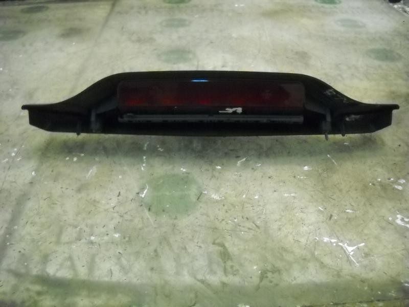 Recambio de piloto trasero central para fiat punto berlina (188) referencia OEM IAM 735269368  