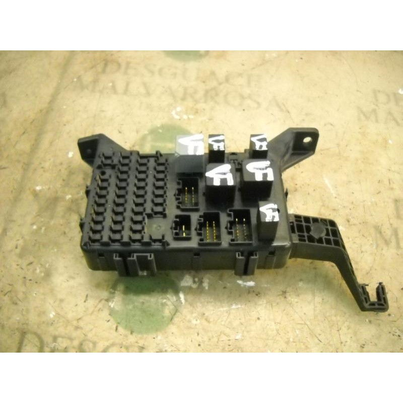 Recambio de caja reles / fusibles para ford mondeo berlina (ge) ghia x (06.2003) (d) referencia OEM IAM   