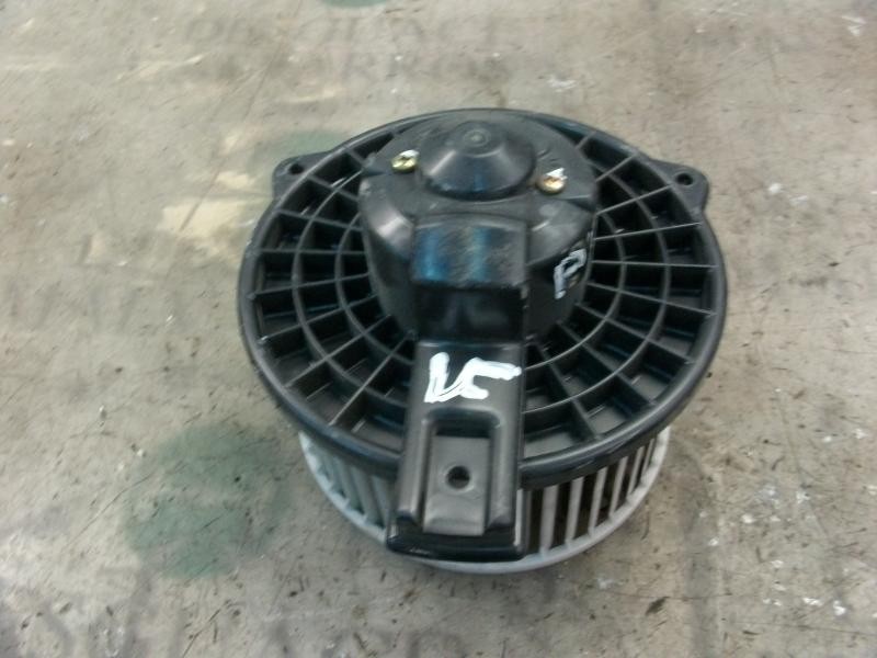 Recambio de motor calefaccion para mazda 2 berlina (dy) 1.4 crtd active referencia OEM IAM   