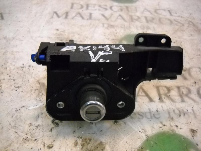 Recambio de maneta porton para opel corsa c comfort referencia OEM IAM   