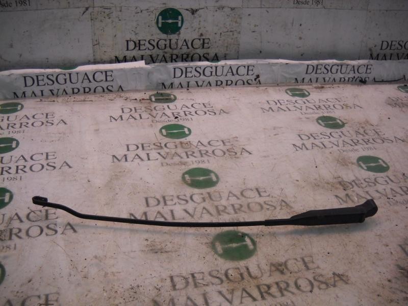 Recambio de brazo limpia delantero derecho para opel corsa c comfort referencia OEM IAM   