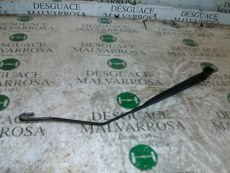 Recambio de brazo limpia delantero izquierdo para citroën c3 1.4 hdi exclusive referencia OEM IAM   