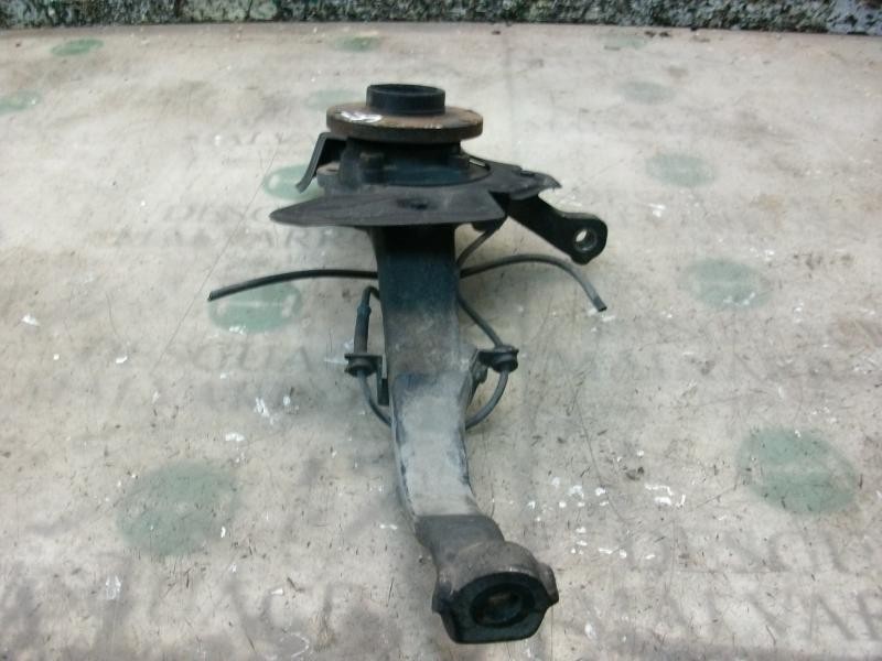 Recambio de mangueta delantera derecha para alfa romeo 156 (116) 2.4 jtd distinctive referencia OEM IAM   