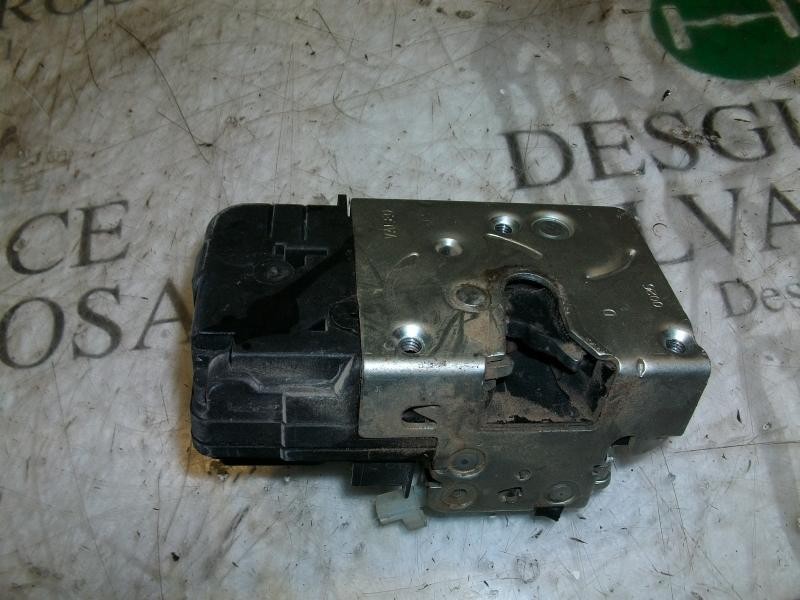 Recambio de cerradura puerta delantera derecha para citroën berlingo 1.6 16v hdi referencia OEM IAM   