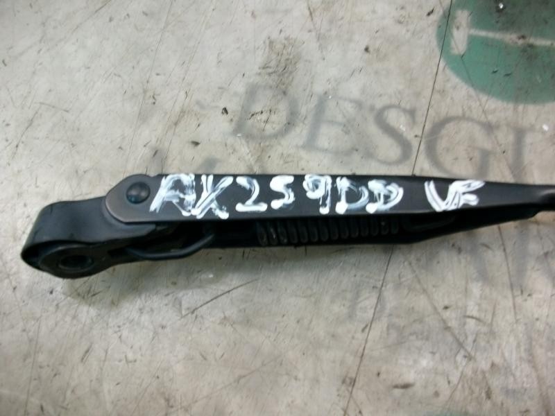 Recambio de brazo limpia delantero derecho para opel corsa c comfort referencia OEM IAM   