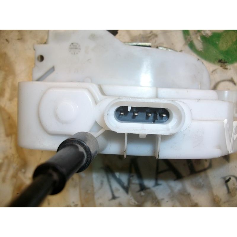 Recambio de cerradura puerta delantera derecha para citroën c2 furio referencia OEM IAM   