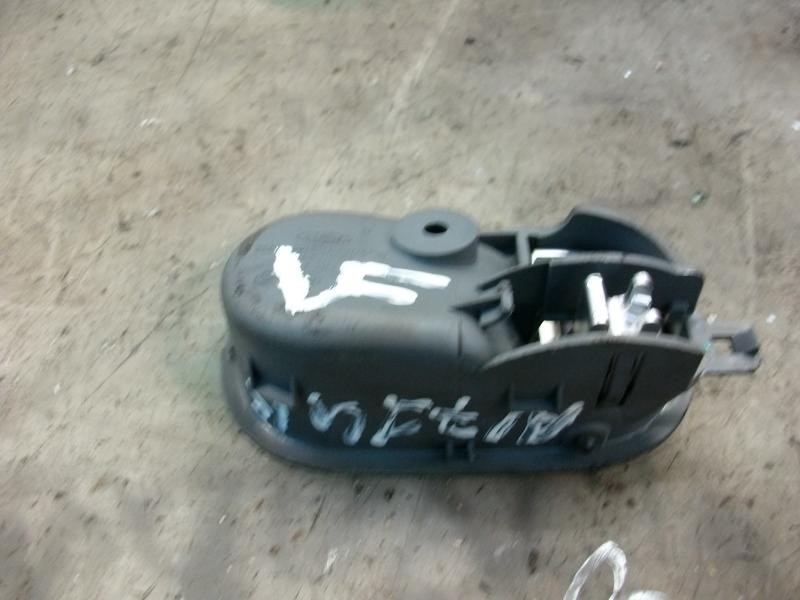 Recambio de maneta interior delantera izquierda para ford fiesta (cbk) ghia referencia OEM IAM   